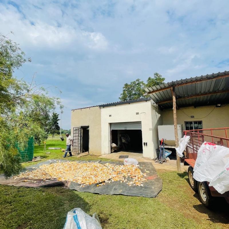 7 Bedroom Property for Sale in Golf View North West